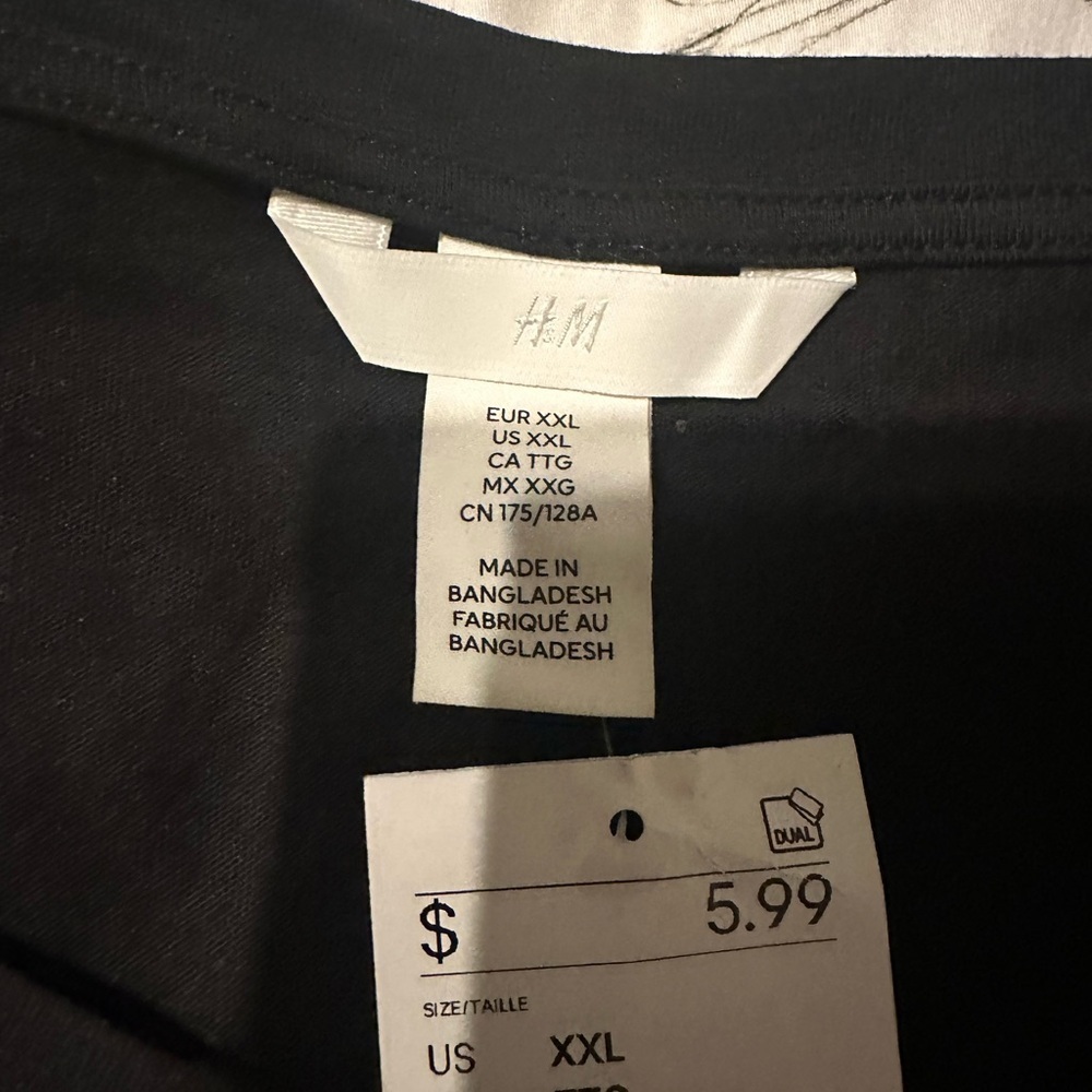 H&M Black Tee - Picture 3 of 4